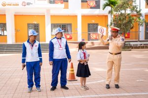 An toàn giao thông - Phu Xuan School