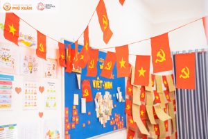 Ngày Giải phóng miền Nam - Phu Xuan School