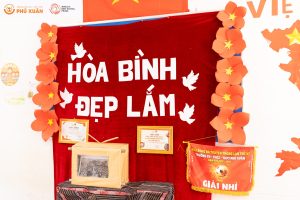 Ngày Giải phóng miền Nam - Phu Xuan School