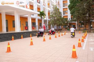 Phủ xanh trường học - Phu Xuan School
