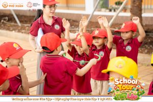 School Tour - Phu Xuan School (1)