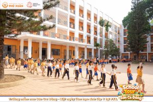 School Tour - Phu Xuan School