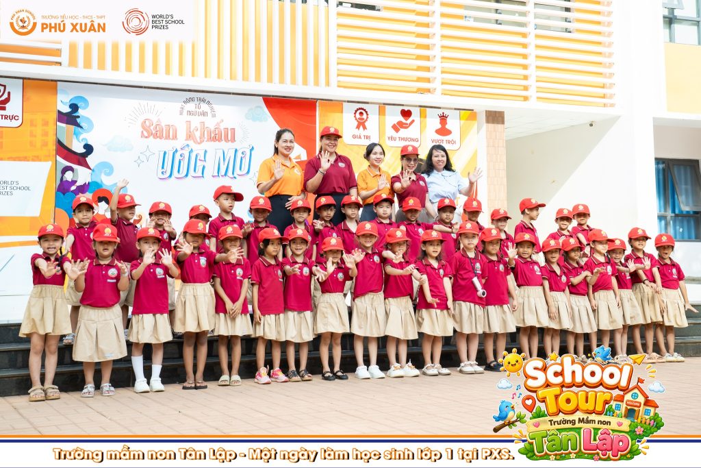 School Tour - Phu Xuan School 