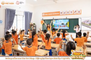 School Tour - Phu Xuan School